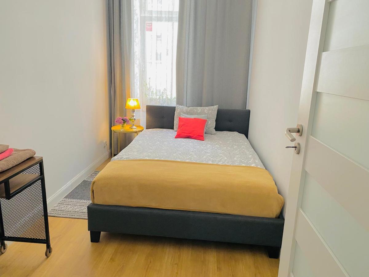 Apartament Centrum Познань Экстерьер фото